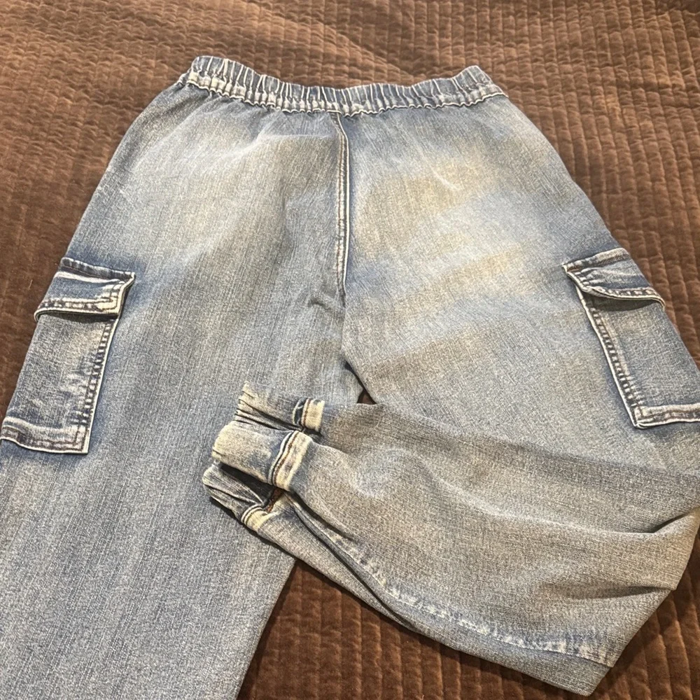 Madden Girl Blue Straight Leg Jeans - Picture 4 of 9
